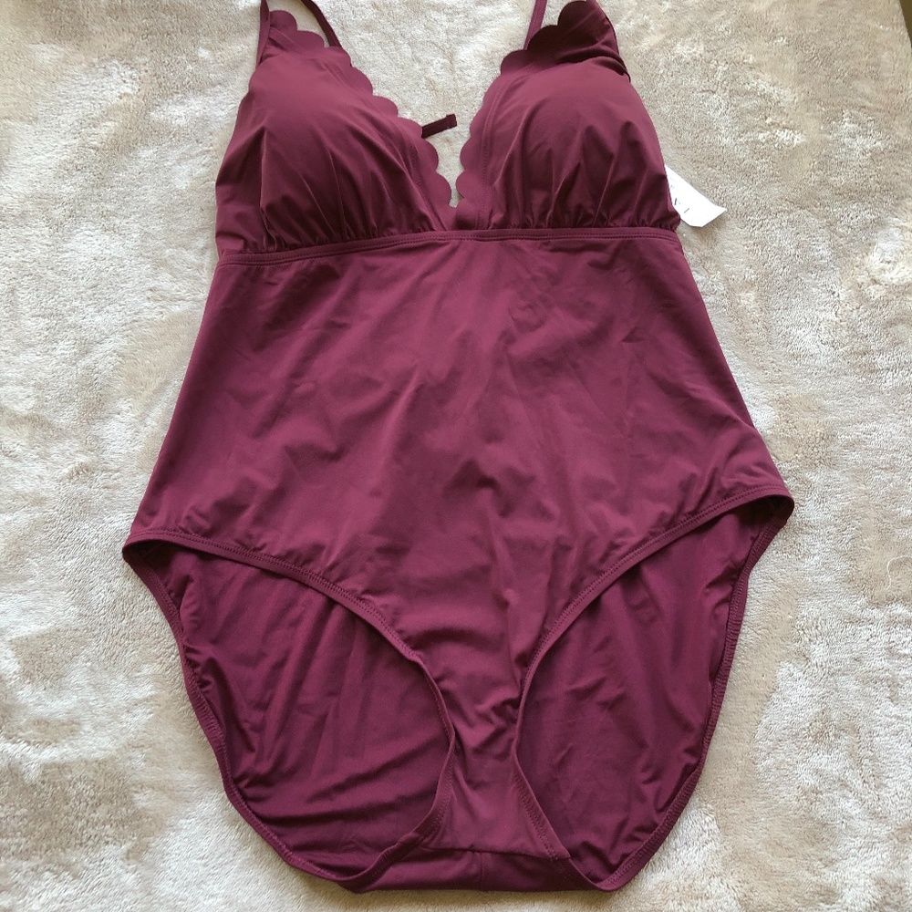 La Blanca Burgundy Petal One Piece Swimsuit